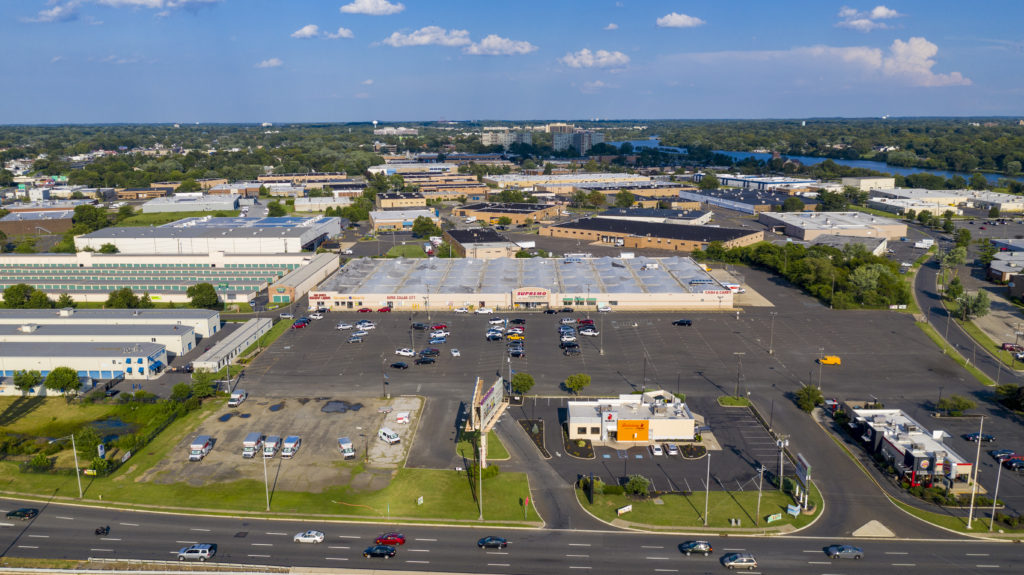 Airport Circle Plaza View 2